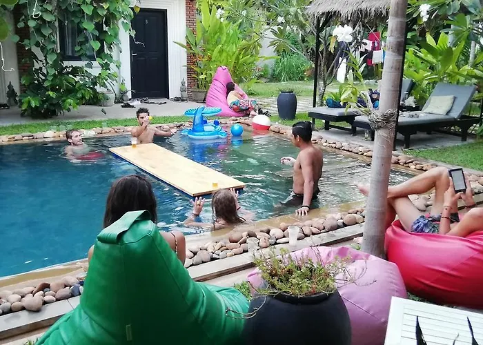 Hostel Yolo