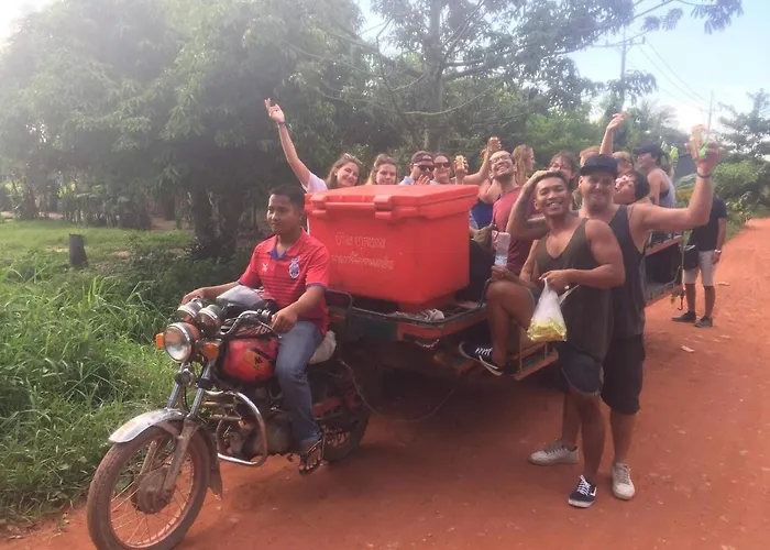 Yolo Hostel